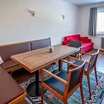 Apartment Attraktive Ferienwohnung Wagr *